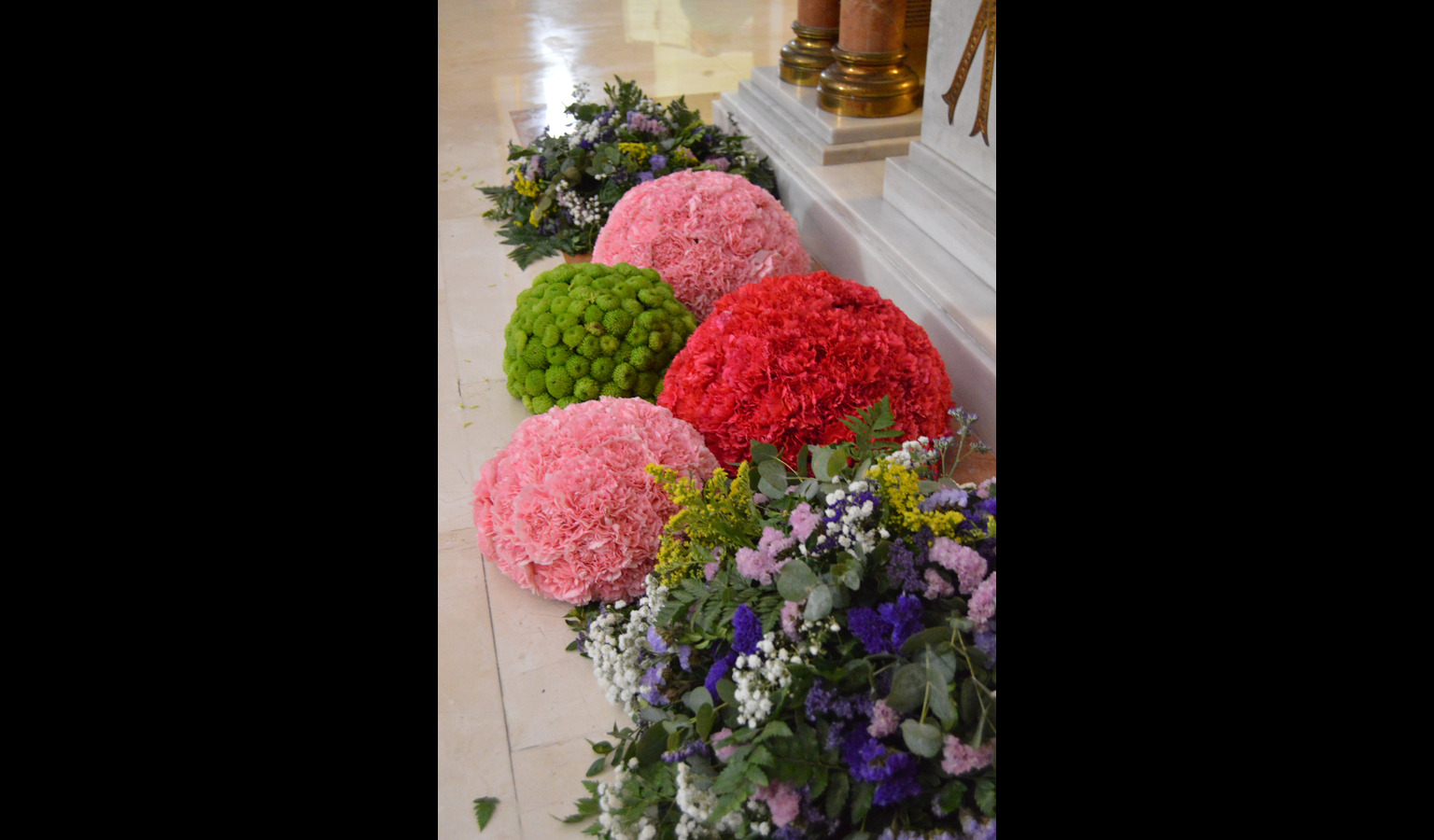 adriana-flower-works6832e582741998.00781201.jpg