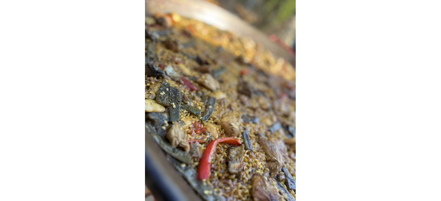 la-nina-valenciana68300f4d6571c8.90190393.jpg