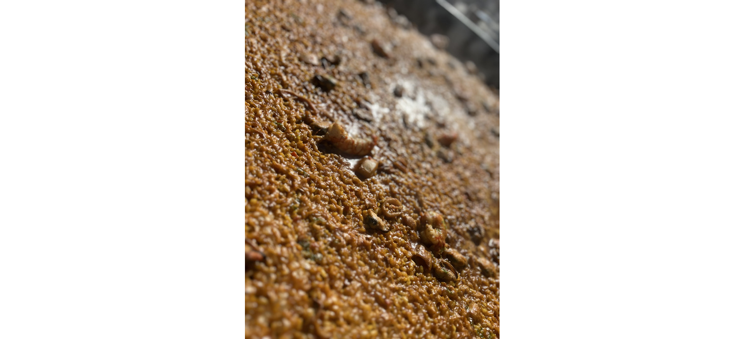 la-nina-valenciana68300f4d662f21.34716020.jpg