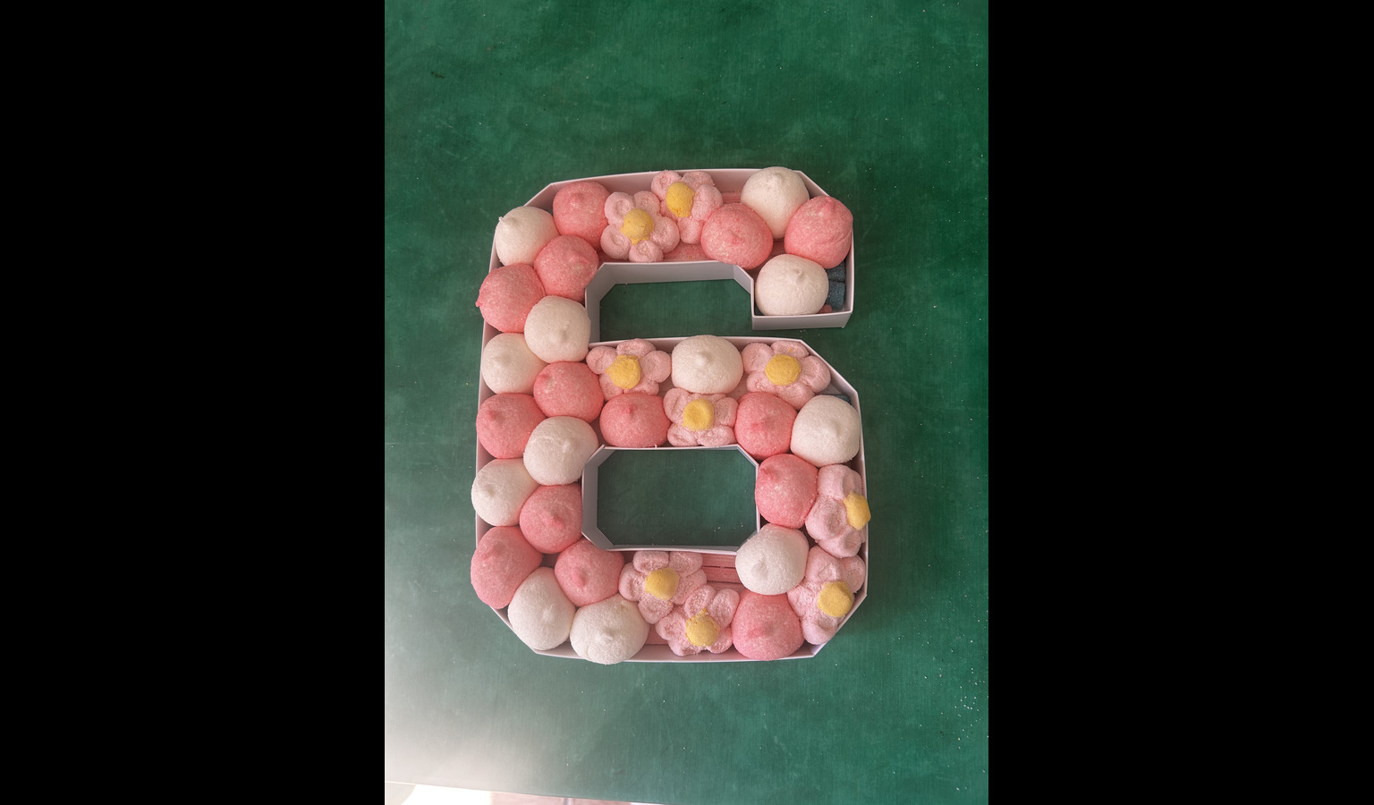 candymoodbyelsa68a806f28b72d3.81502282.jpg