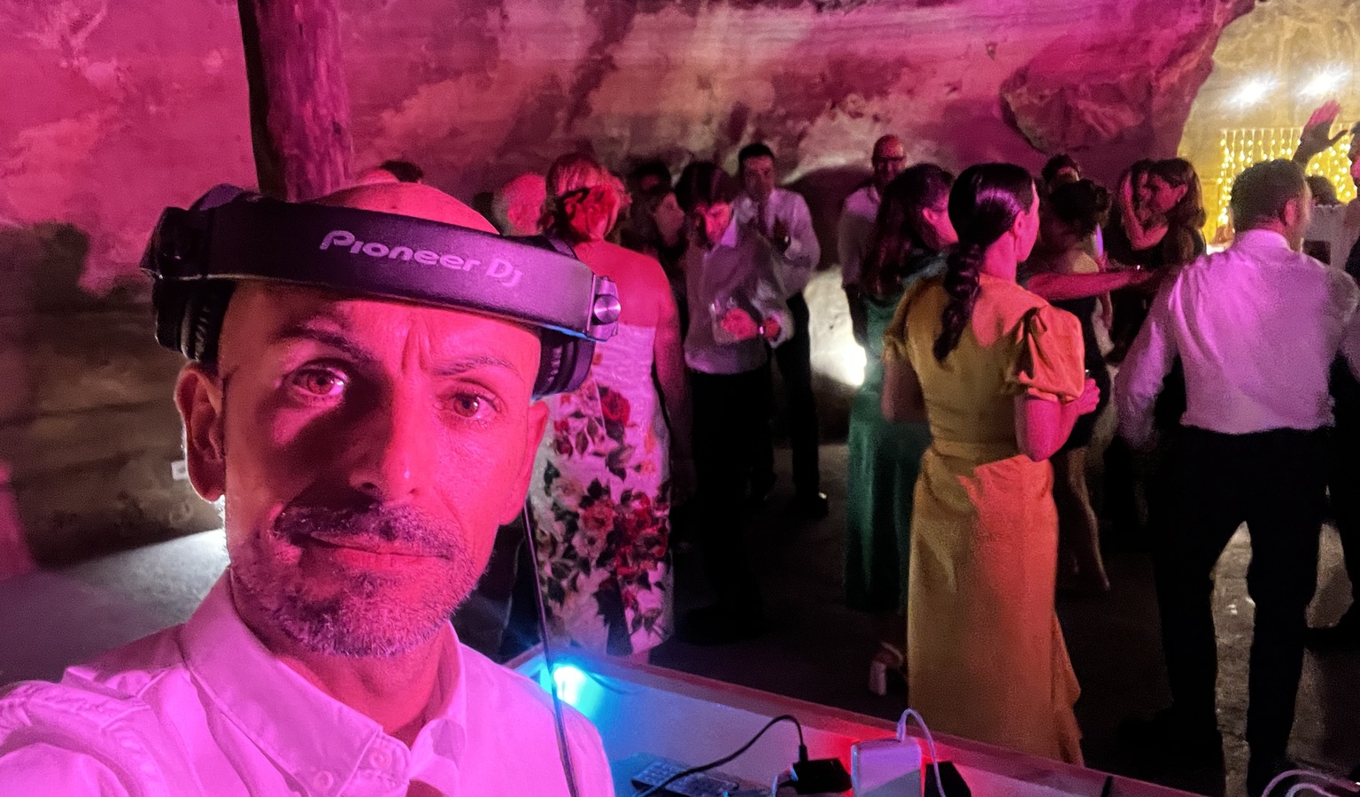 deejay-borja68bafcdb6885b5.69532836.jpg