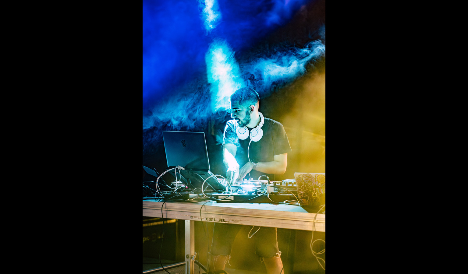 dj-avian68ba33fd8d0601.43349525.jpg