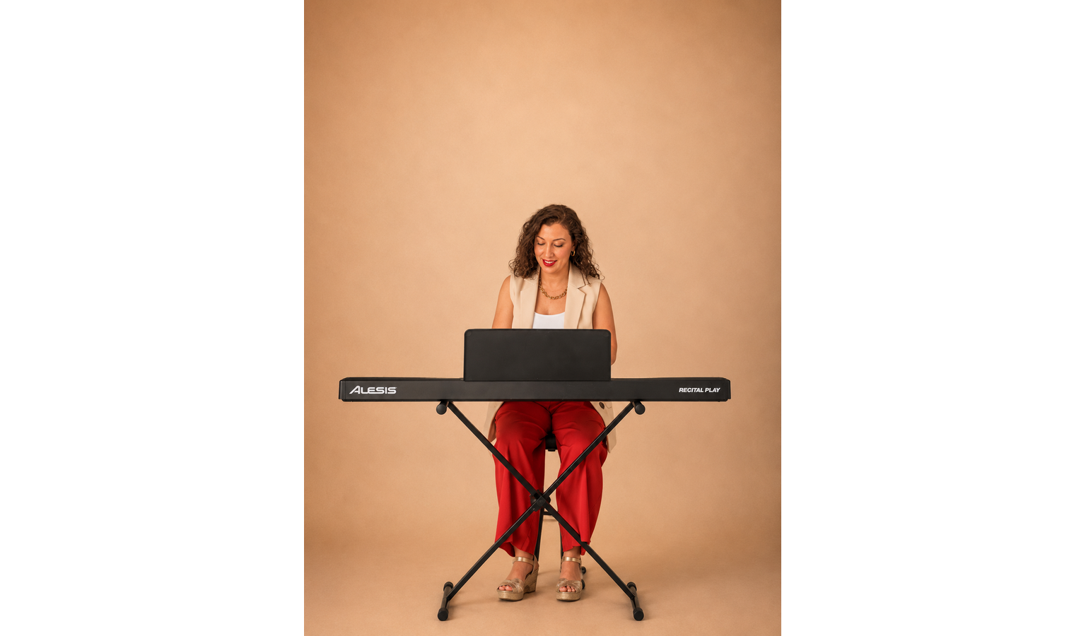 julia-gaz6a625159d64f28.76183189.png
