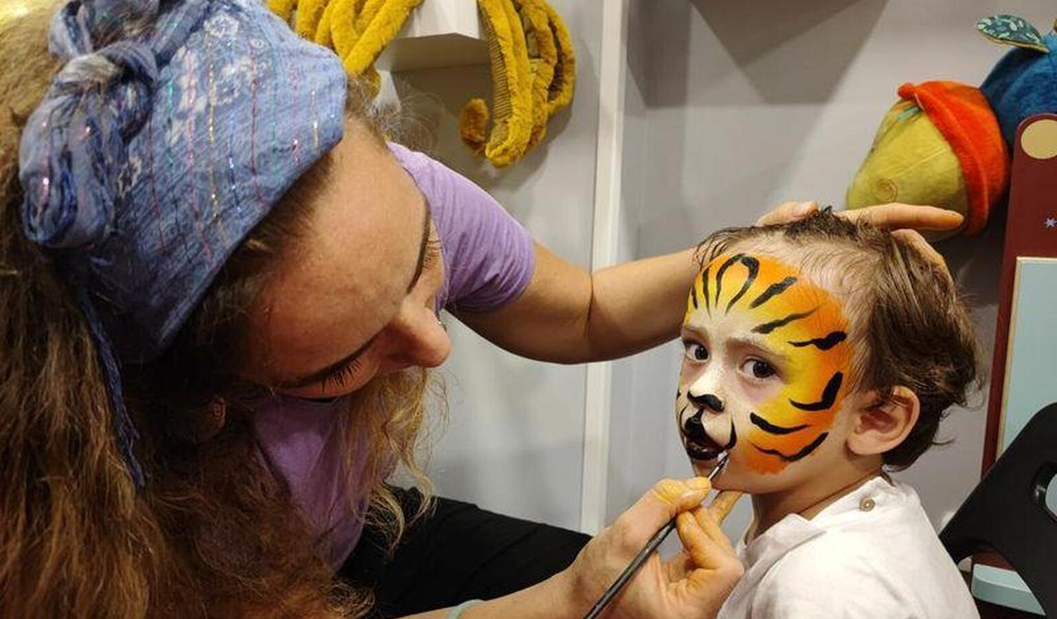 Helena Trabqs Makeup Artist